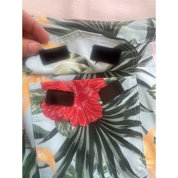 Hurley Men’s Turquoise Hibiscus Boardshort Sz 36 New - Picture 8 of 10